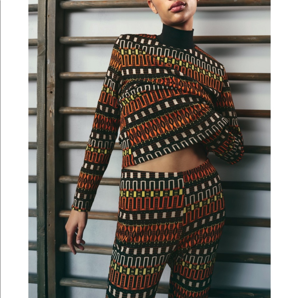 Zara Multicolor Patterned Knit Set - Picture 8 of 15